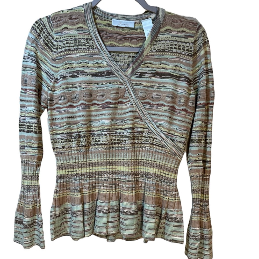Lightweight V Neck Peplum Sweater with Slight Bell Sleeve. Size Medium Petite